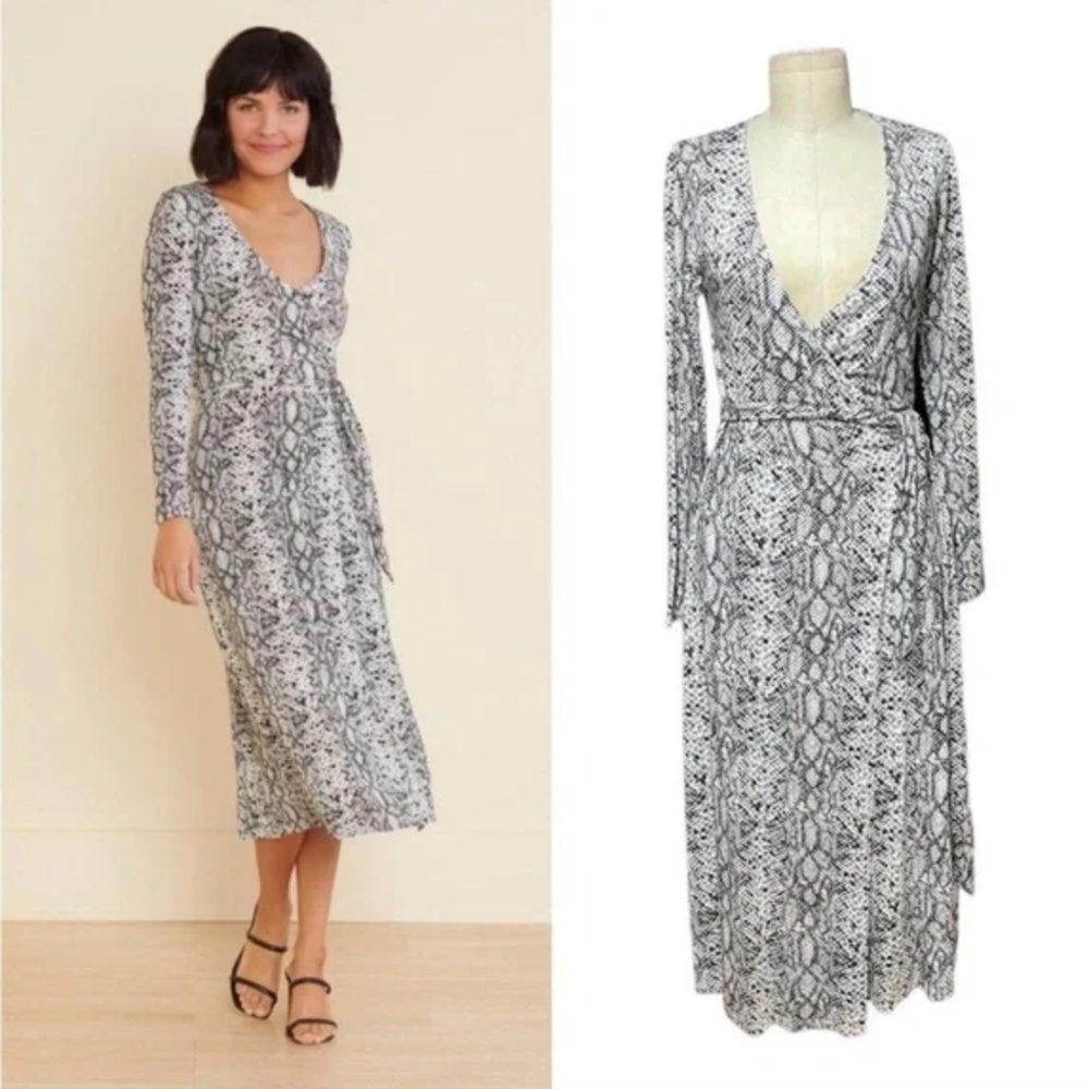 Good American: Python Snakeskin Printed Wrap Dres… - image 3